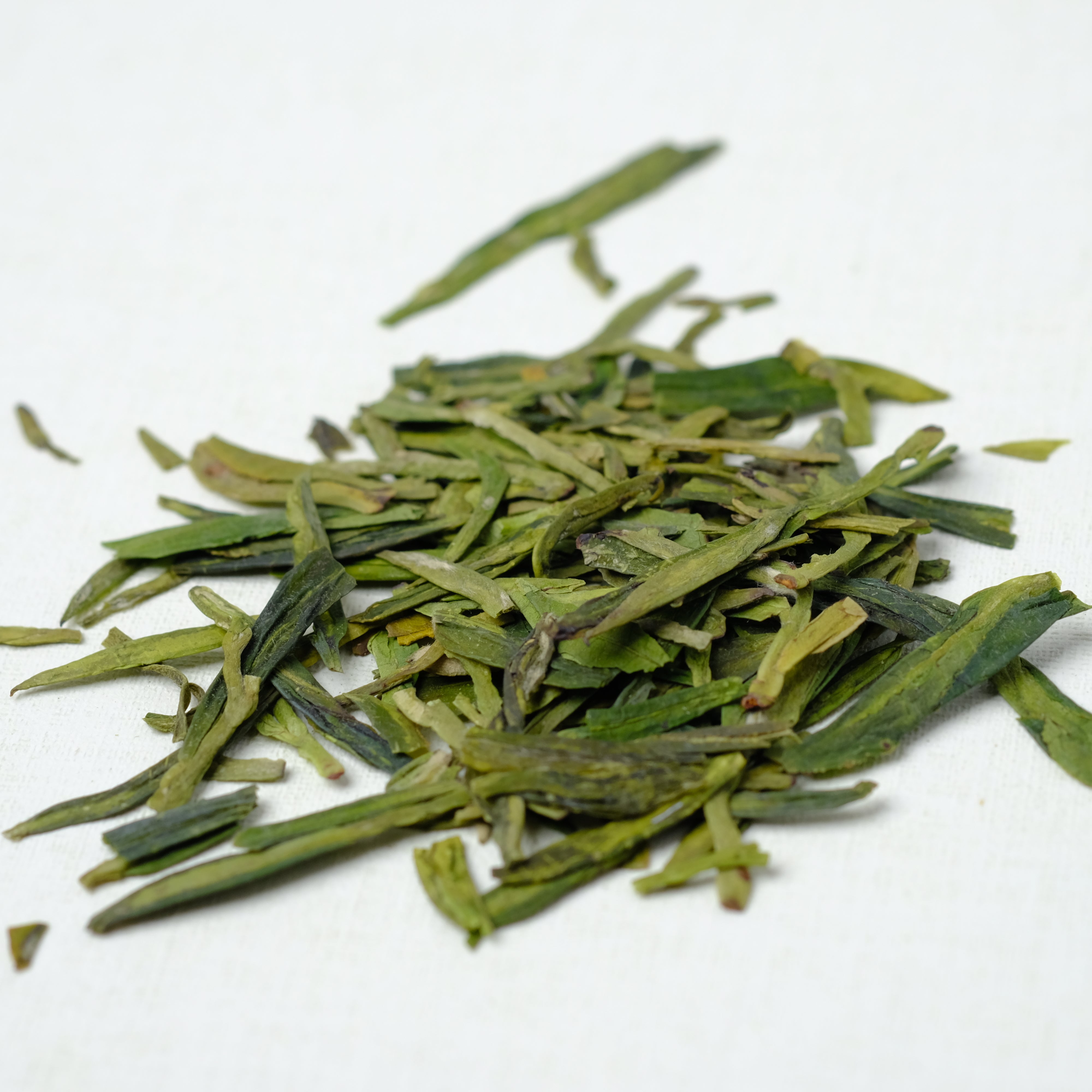 龍井茶と高山雲霧茶-中国今年新茶西湖産と廬山産 激安通販 龍井茶と高山雲霧茶-中国今年新茶西湖産と廬山産 茶 - 茶